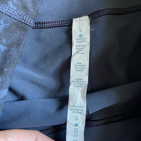 Lululemon leggings womens size 6 - Picture 3 of 6